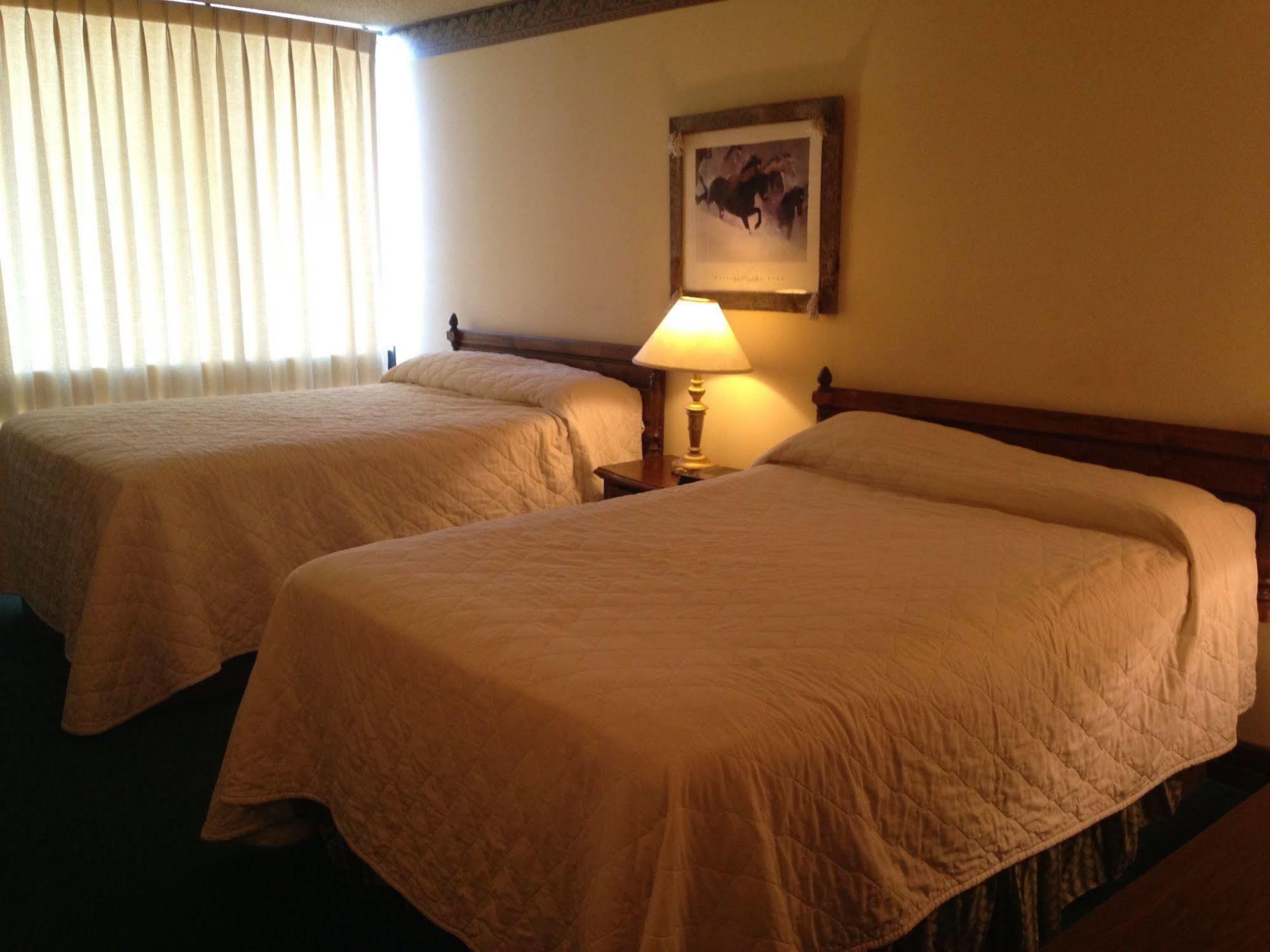 Candlelight Inn Scottsbluff Extérieur photo